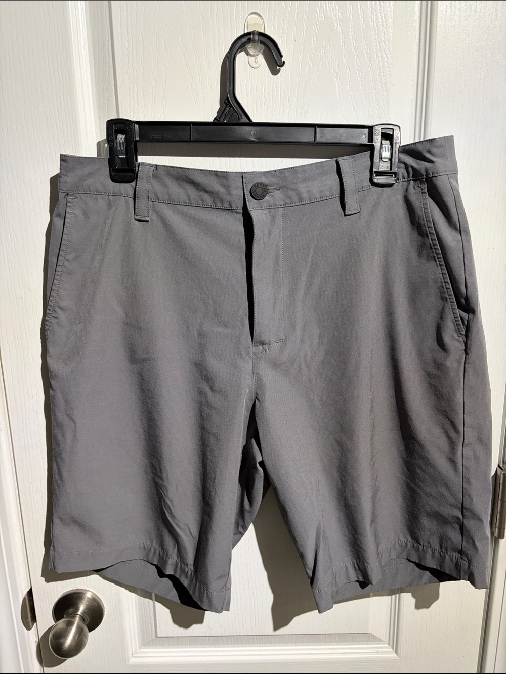Banana Republic Men's Gray Flat-Front Shorts